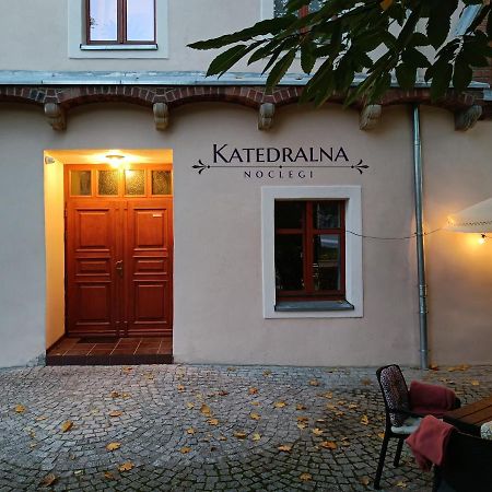 Katedralna Apart'S Legnica Bagian luar foto